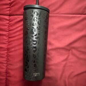 Simple Modern Black and White Leopard Tumbler Set